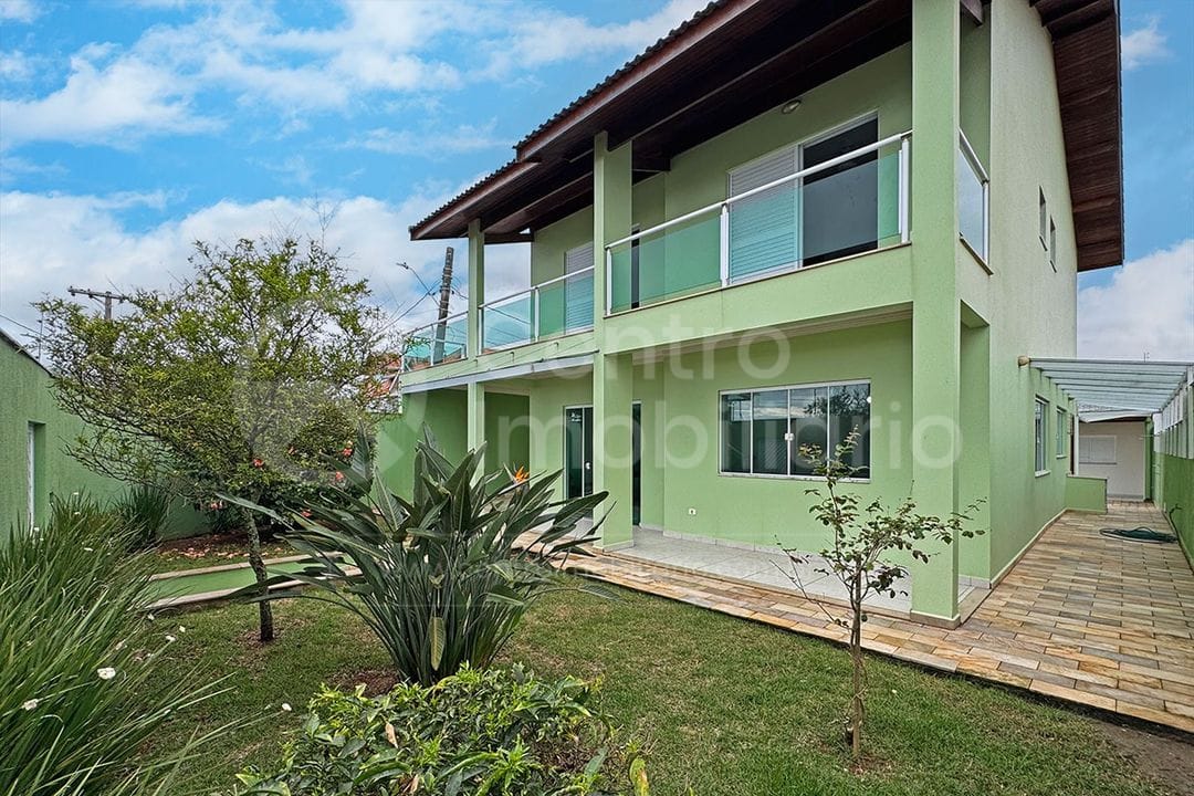 Casa à venda no bairro Stella Maris, foto 1