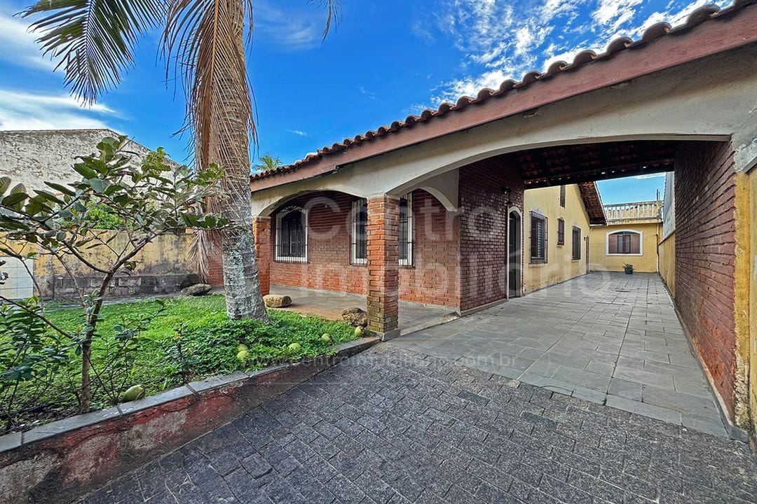 Casa à venda no bairro Belmira Novaes, foto 1