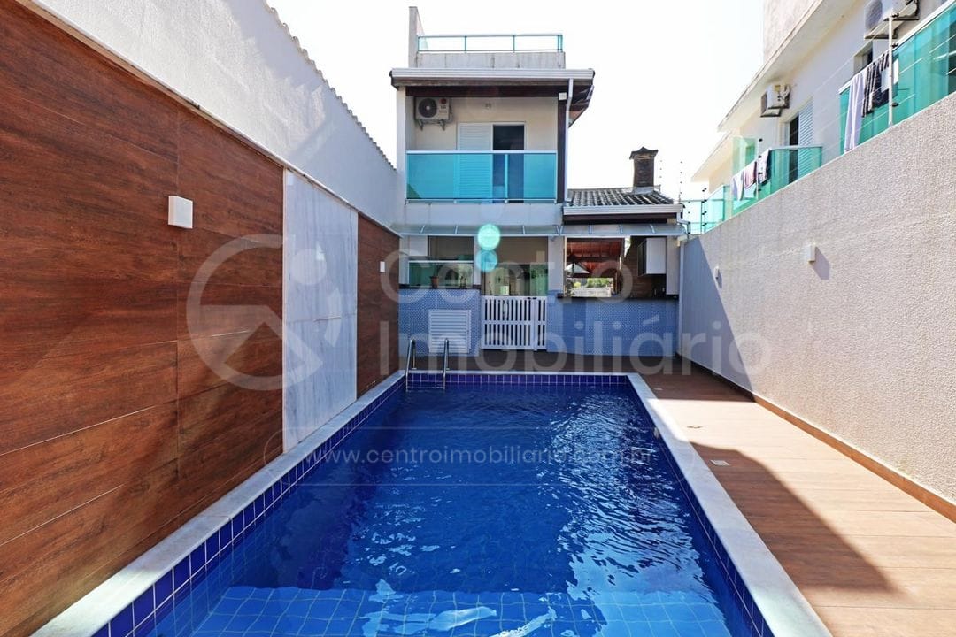 Casa à venda no bairro Centro, foto 1