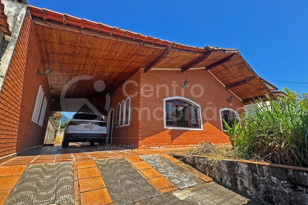 Casa à venda no bairro Stella Maris, foto 1