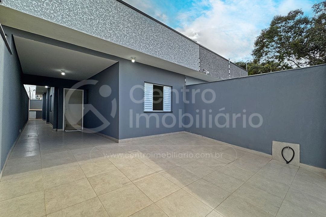 Casa à venda no bairro Flora Rica II, foto 1