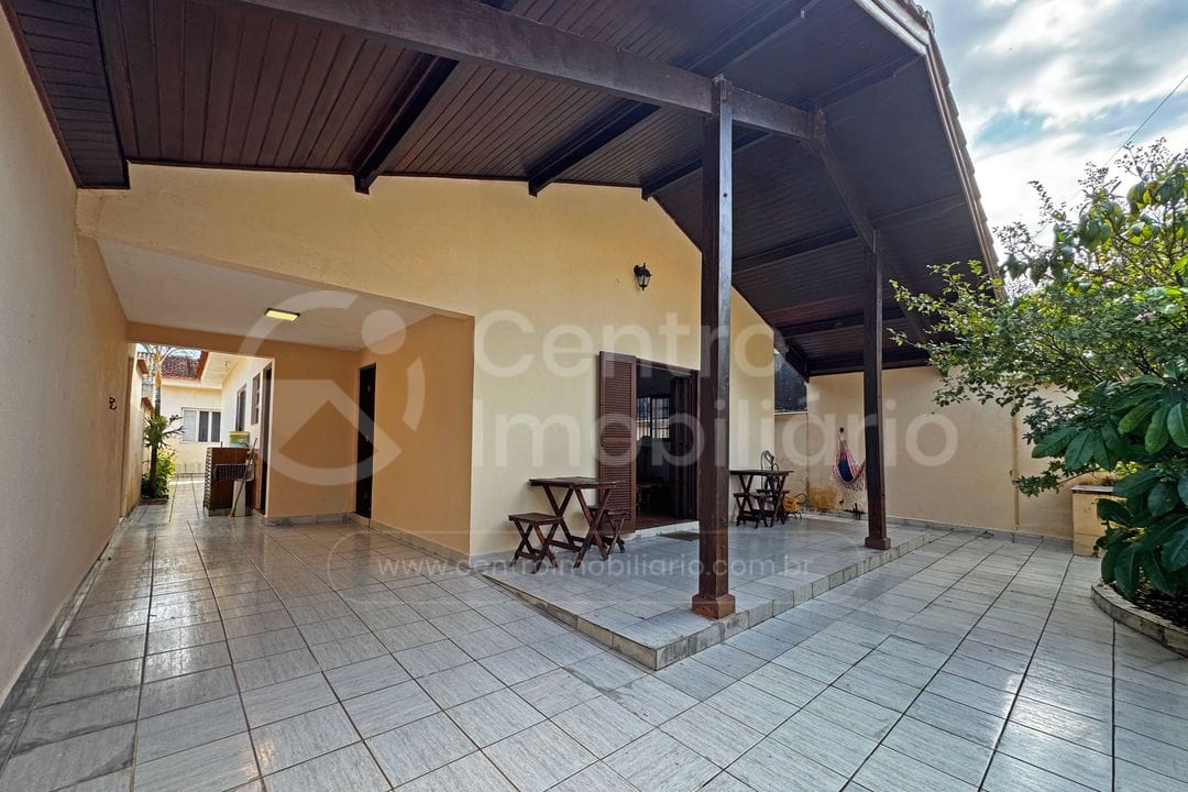 Casa à venda no bairro Belmira Novaes, foto 1