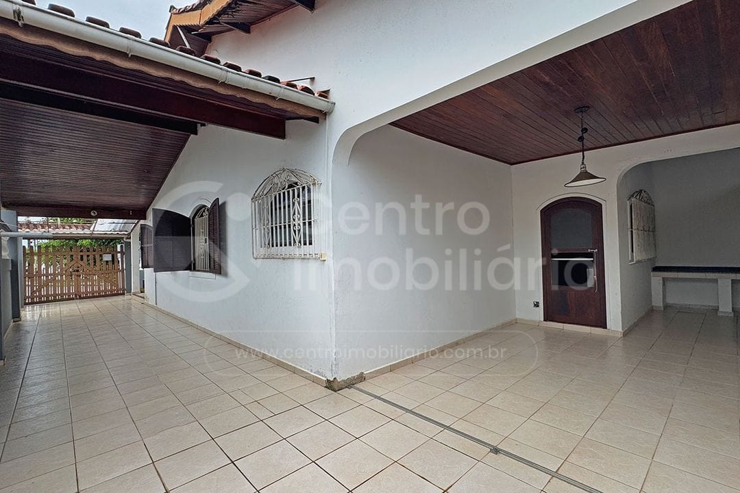 Casa à venda no bairro Belmira Novaes, foto 1